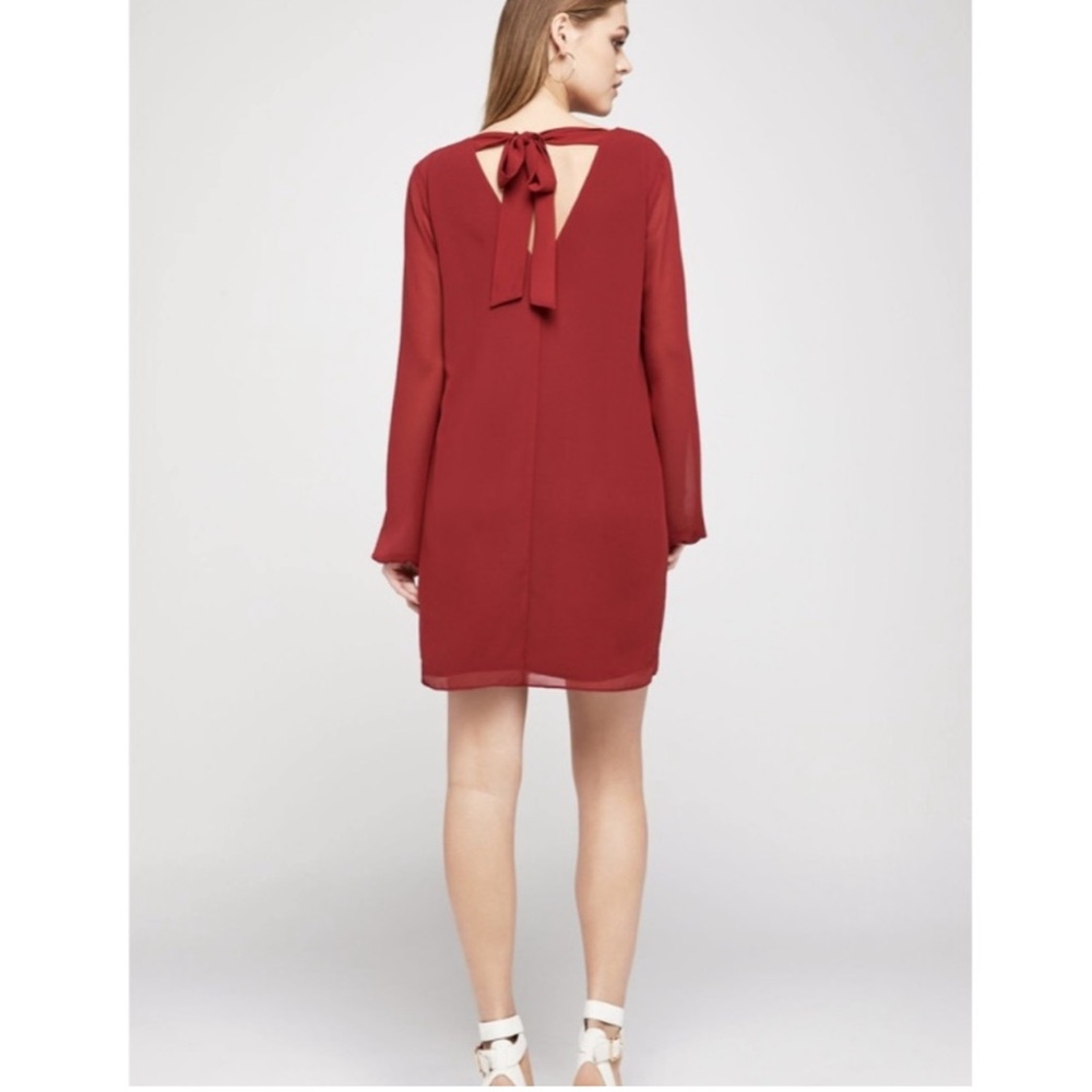 Priced low! 📣 BOGO any closet item equal/less value long sleeve chiffon +jewelry - Picture 2 of 9